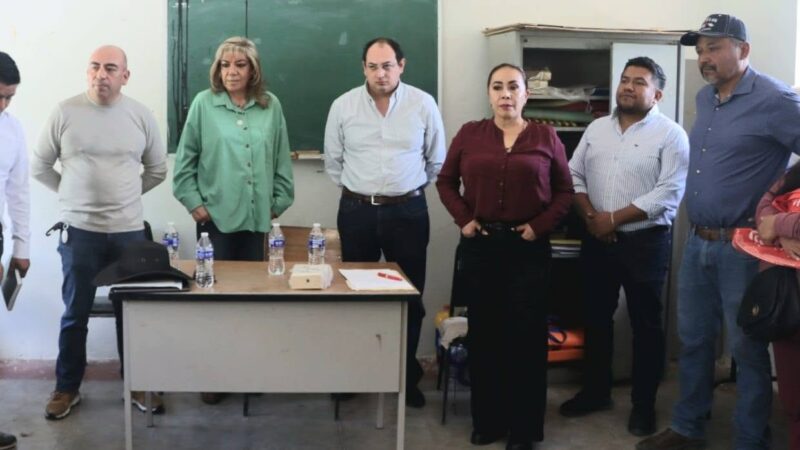 Coordinan esfuerzos autoridades y vecinos para el desarrollo vial de Mesa Chica