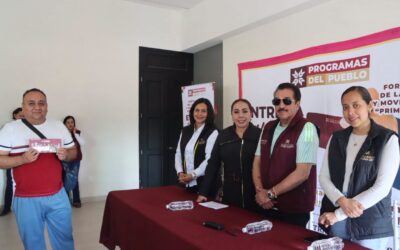 Entrega de Tarjetas de Apoyo de Especialización para la Empleabilidad