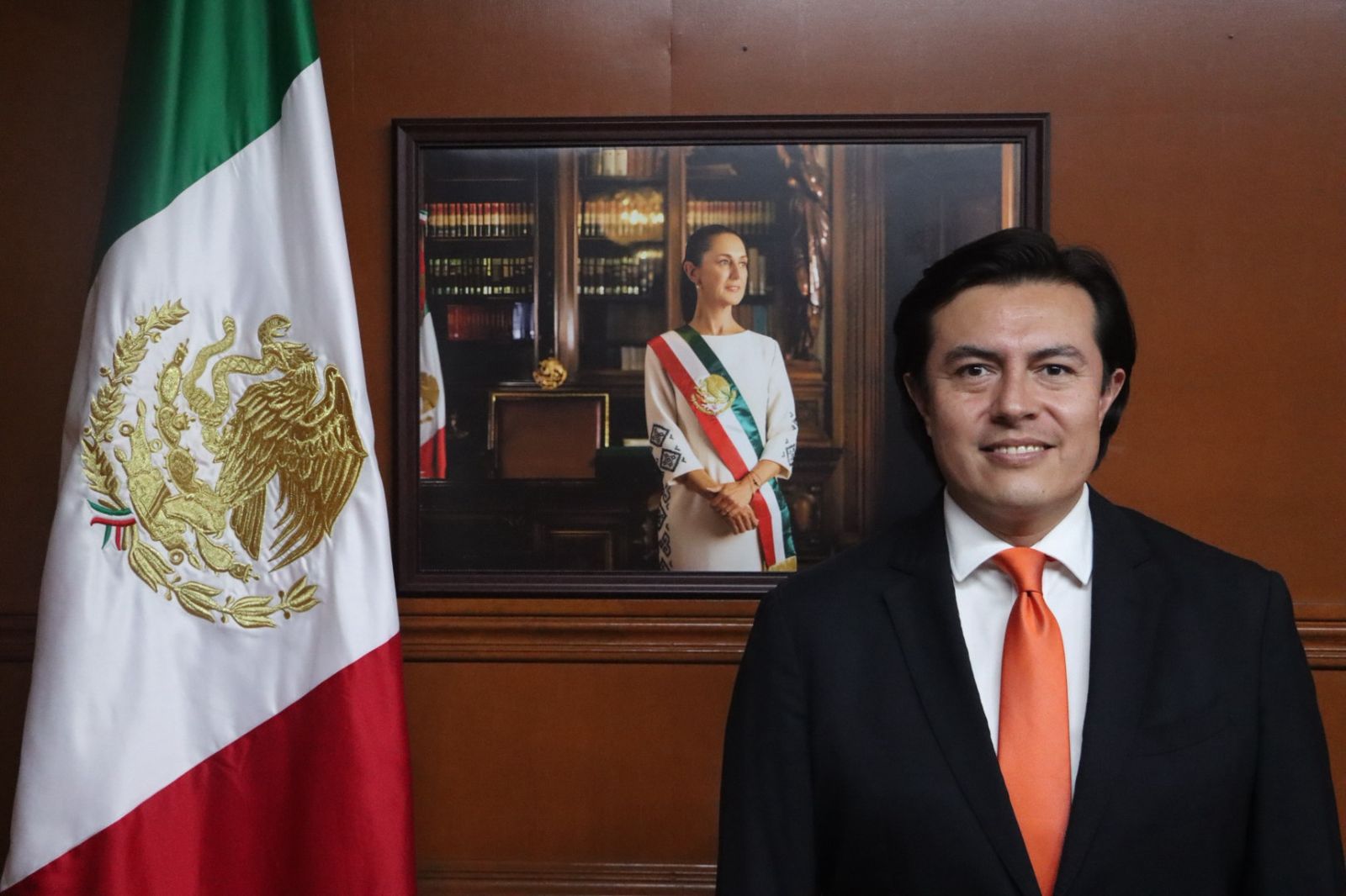 C. Victor Manuel Núñez Torres