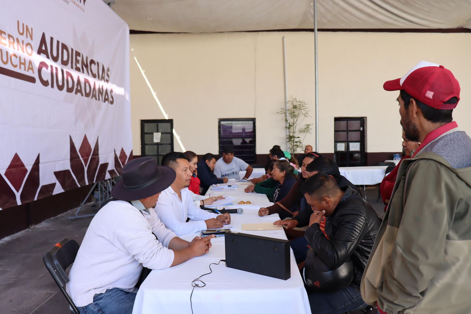 CUMPLE IMELDA CUELLAR EL ATENDER DE MANERA PERSONAL A LA CIUDADANÍA